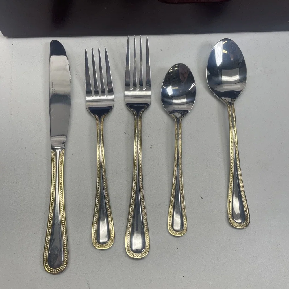 8 Person Set International Silver Co China Silver Silverware Set 72 Piece/box
